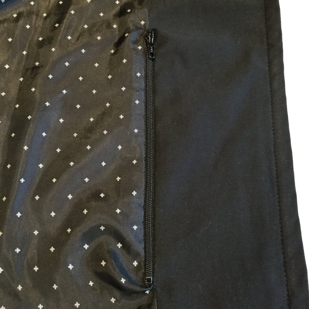 SewLittleToSay's tweet photo. Blogged - how to add an inside pocket to a lined coat or jacket.
https://t.co/HgMBXfINCZ https://t.co/1uZ8rbeNkz