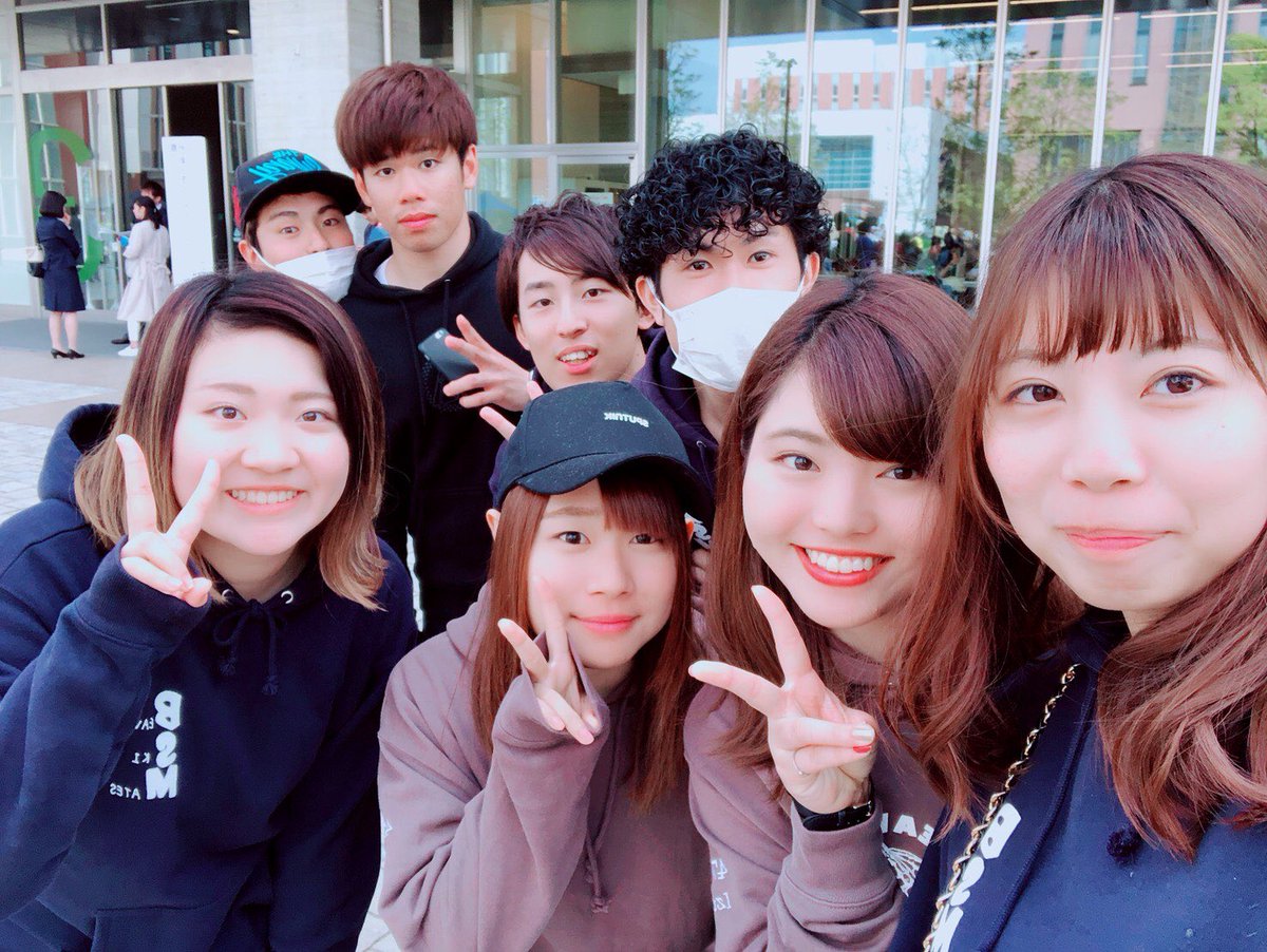 関東学院大学ビーバースキーメイツ 新入生の皆様ご入学おめでとうございます スキースノボーサークル のビーバースキーメイツです 本日ビラ配りでした 4月4日八景キャンパス 文庫キャンパスで 5日は八景キャンパスでビラ配ります 直近のイベント