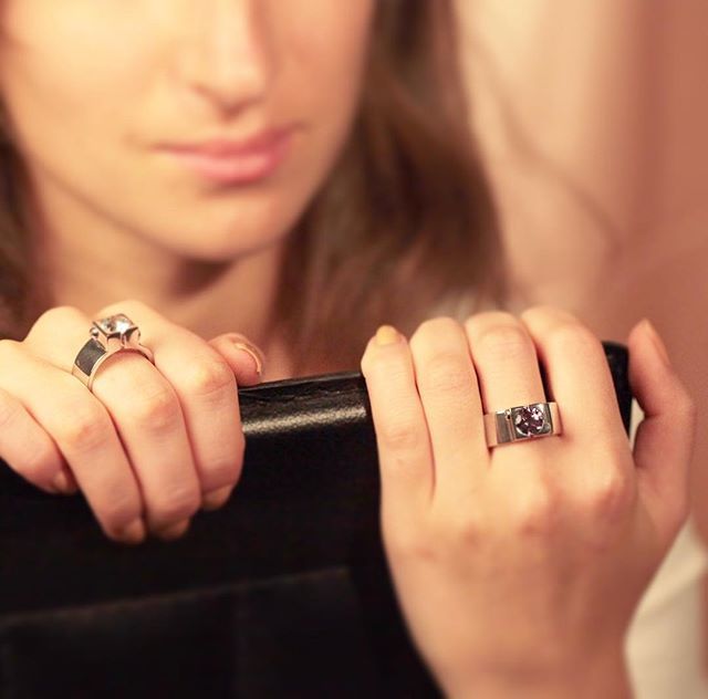 openjart's tweet image. Openjart Clasp ring with #interchangeable #gemstones, find it in As-Usuals Collection, link in bio ift.tt/2q1cXxr