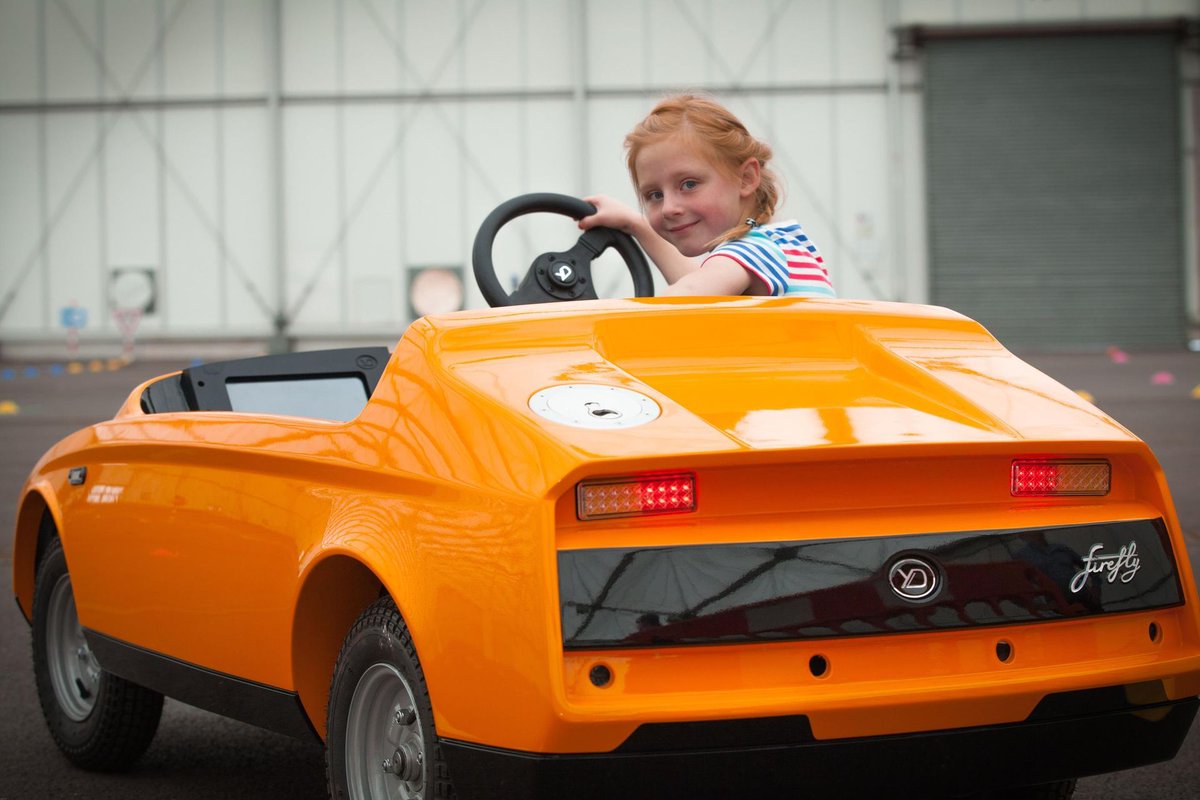 youngdriver's tweet photo. We've just released a new date @BicesterH for our Firefly driving experience. 5-10 year olds can now drive in the warmth, in a hangar! Book now for 13 May https://t.co/3BCf1uWs5W #Bicester #under17driving https://t.co/2kRV5UrEOi