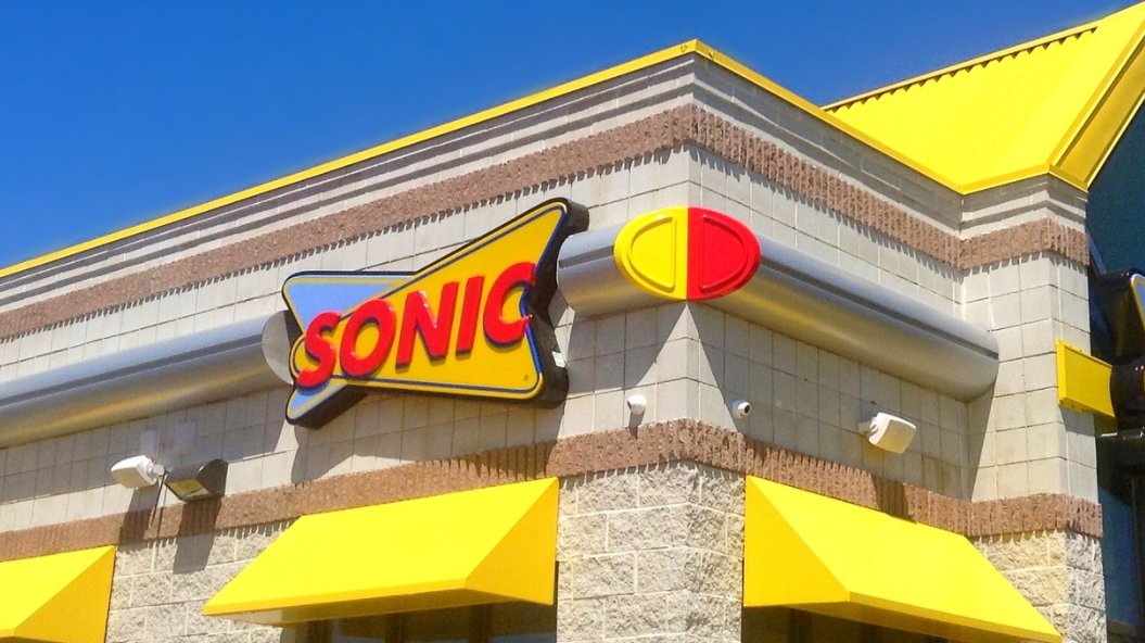 koconews's tweet photo. Sonic puts up sign asking customers to stop smoking weed in drive-thru https://t.co/id8b9jW93Y https://t.co/j8pE47s3Lw