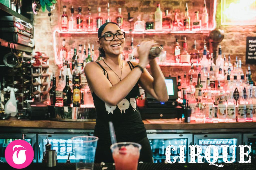 CirqueBar's tweet photo. Let's shake things up! ;) #cocktails #london #drinks #fruity #cirque #london #party #cirquelondon #smile #goodvibes #shakeitup https://t.co/sK0AIoJ0l0