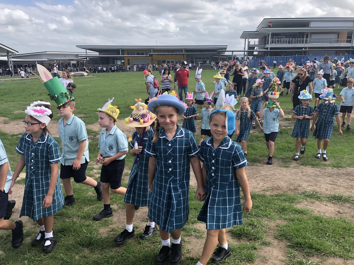 year3wattle's tweet photo. Easter Hat Parade! 🐣 https://t.co/QZMsTPTepY
