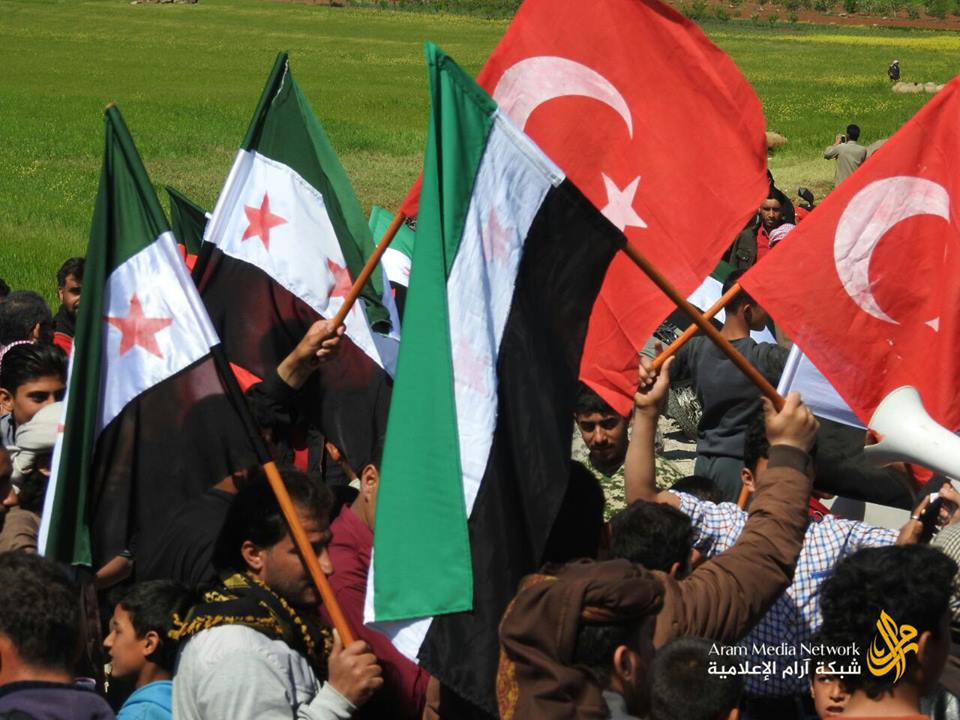 TurkAhmetylgn01's tweet photo. Selam Türk'ün Bayrağına
Afrin Türk Askeri İle Bir başka 🇹🇷
#AFRİN
#zeytindaliharekati
#TSK
#JÖH
#PÖH
#olivebaranchoperations
@anadoluagency https://t.co/RKp9IDELRH