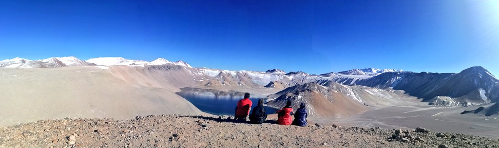 RunacayEVT's tweet photo. #SemanaSanta #LaRiojaTodoElAño
Les compartimos nuestra último Ascenso a #CoronadelInca https://t.co/6k8kEHqBQy