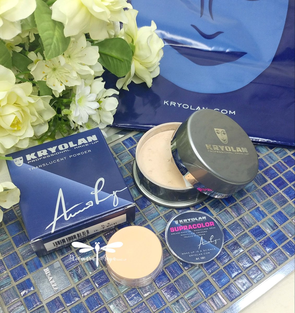 Xiomara_Raya's tweet image. Algunas compritas de reposición de @kryolanspain .La atención inmejorable, no sólo por amabilidad si no por conocimientos. 
Creo que es una marca con muchas soluciones que no tiene el reconocimiento que bajo mi punto de vista, merece.
#kryolan
#correctorsalmon #translucentpowder