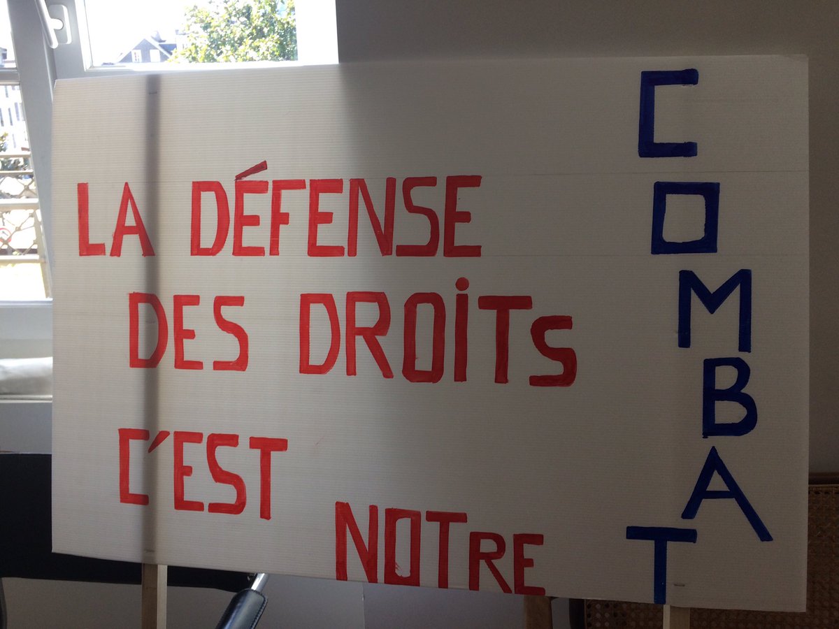 Le Barreau de BAYONNE toujours debout! Grève perlée à compter de demain:
Mercredi 4 avril 
Jeudi 5 avril 
Mardi 10 avril 
Mercredi 11 avril- Journée d’action sur Paris
Lundi 16 avril..Jusqu'au retrait de l'inacceptable projet de réforme de la justice.
#JusticeMorte