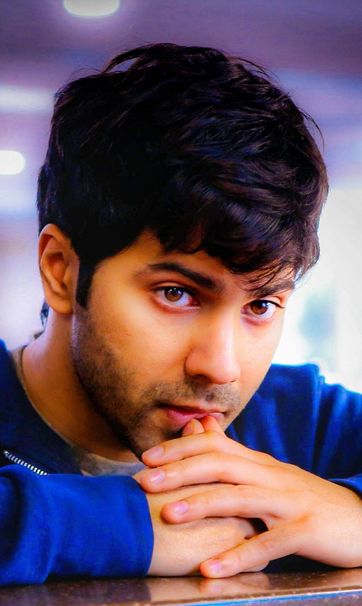 DevilFarah's tweet photo. @Varun_dvn  best wishes for october lots of love for u 😍😚 https://t.co/62IhNwVbQe