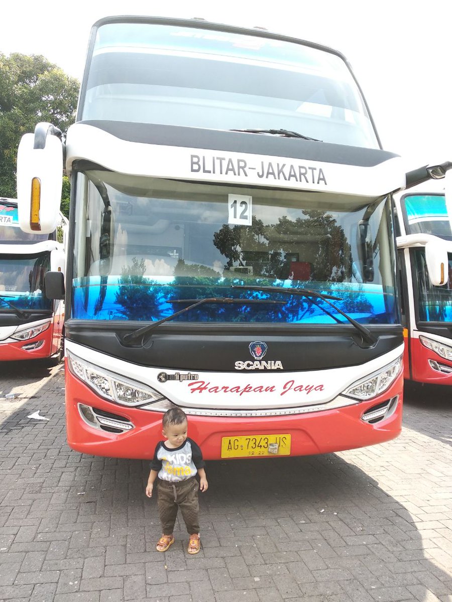 My son and SCANIA K410iB
<a href="/ScaniaGroup/">Scania Group</a> @BismaniaOrg