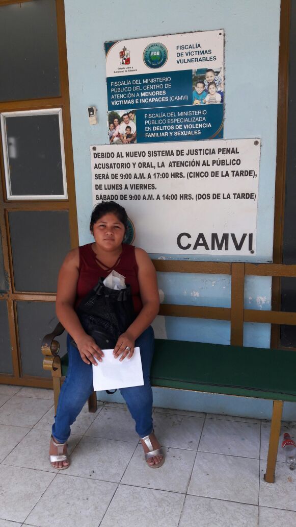 xevtfm's tweet photo. #EnPortada el @OficialCentro no se hizo responsable del niño al que le cayó una luminaria
 https://t.co/9IxGkxc2Tp https://t.co/6YgNFQRHDZ