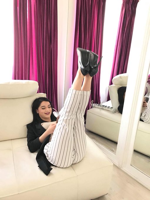 Me before shift! Lol. I&rsquo;ll be online in 15 mins. Find me on https://t.co/4YMfV8H8JC @JasminDotCom @LiveJasmin<a href="/tag/sillymood"class="tags"><span>#sillymood</span></a>