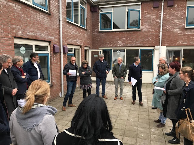 Hoog bezoek voor spraakmakend project De Stolpe in Harskamp! 
bit.ly/2pWsKNl