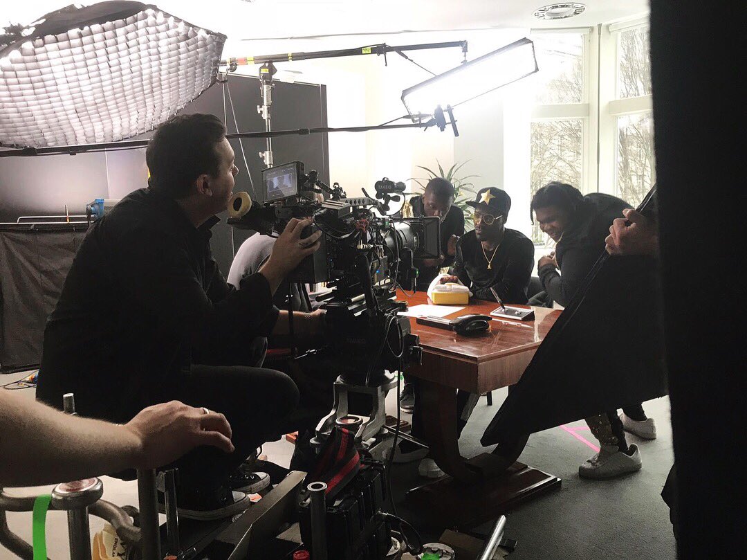 SALT_TV's tweet photo. Itβs on TV now so take a peak #BehindTheScenes of our #sleeprich spot for @eve_sleep and the magic of director @nicholascollett and the entire cast and crew...
#BTS #jointhesleeprich #moneymaker #TVC #newwork #addsomething https://t.co/1iBXfqLdAM