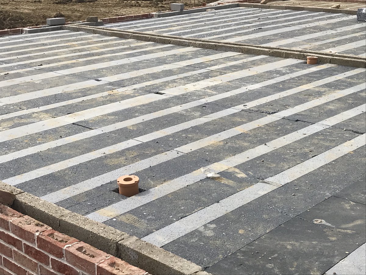RichJablite's tweet photo. Jablite All-In-One

-Use a plain concrete topping (NST system)
-Zero waste to the customer 
-Fit service available
-On site training
-No need for concrete blocks
-No need for sheet insulation 

 @jablite https://t.co/QARIItCML5