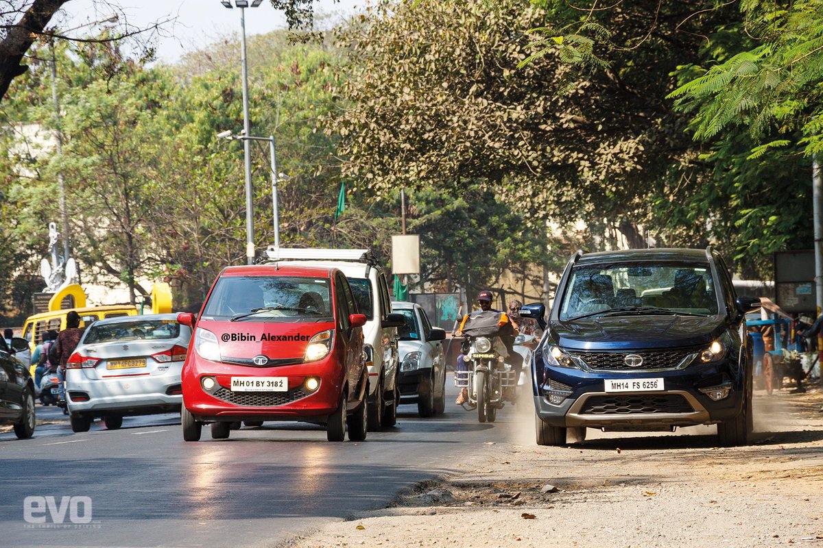Bibin_Alexander's tweet photo. @evoIndia @TataMotors @jetairways A10) D. BMW X5 was not part of the 'Seven rounds with the Hexa' story #DriveWithSOUL #JetSetevo @evoIndia 

1) Hexa vs Innova Crysta
2) Hexa vs Ford Endeavour
3) Hexa vs Nano
4) Hexa vs Audi Q7

@Stubborn001 
@Deepaadhan 
@iammovieguru
@sonia06loach
@dantus19
@Celina_Tweets (1/2) https://t.co/qkSMC3cDgb