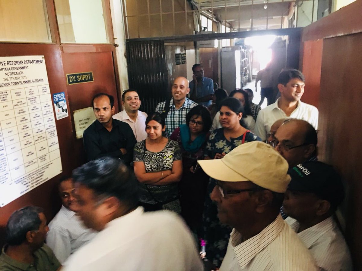 Ishita1408Sri's tweet photo. @AmitShahOffice @cmohry @bagishjhaTOI @mlkhattar @narendramodi @uptownrwa @GurugramMDA owners spent on house n now running from pillar2post https://t.co/zWilRS6bnN