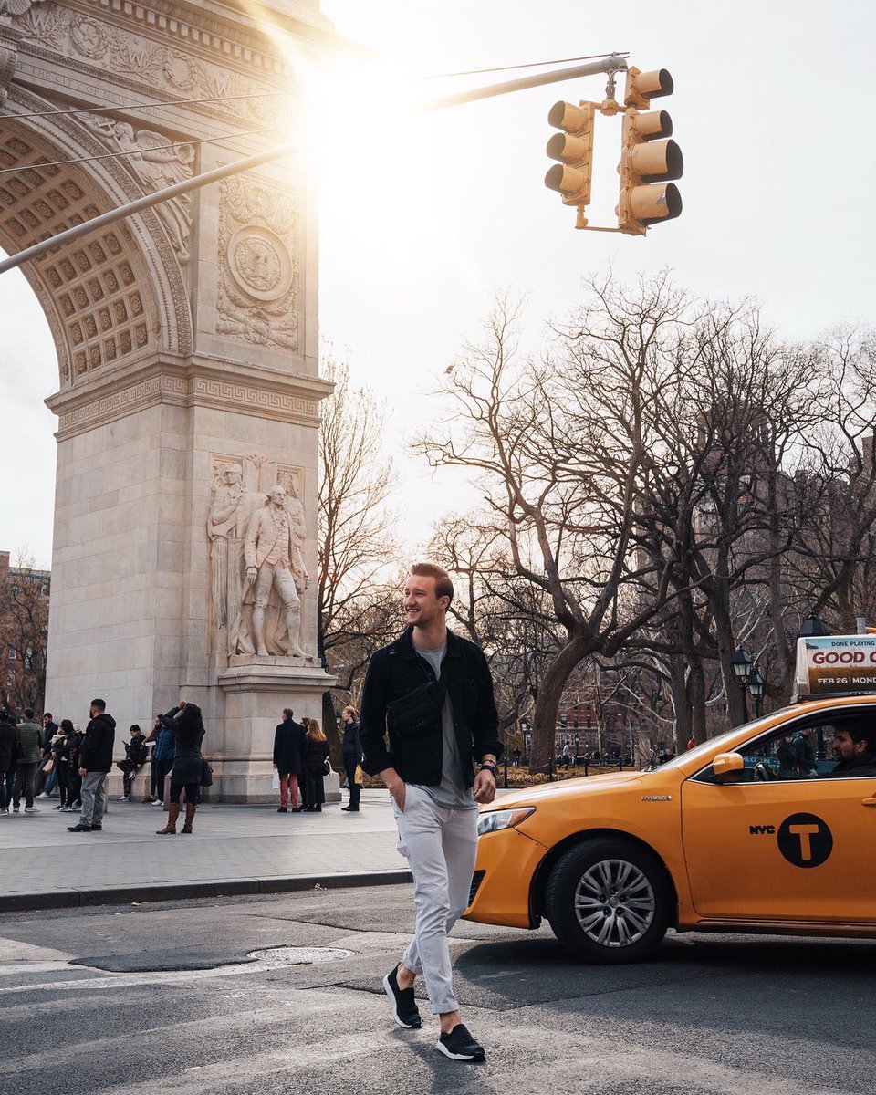 OneDapperStreet's tweet photo. Basically barefoot in my new @sanuk Chiba Quest Knit 🌟 check out today’s blogpost for the full series! #1dapperst #SmilePassItOn #ad https://t.co/YxuhhzVRyg https://t.co/aTYIPmzCi3