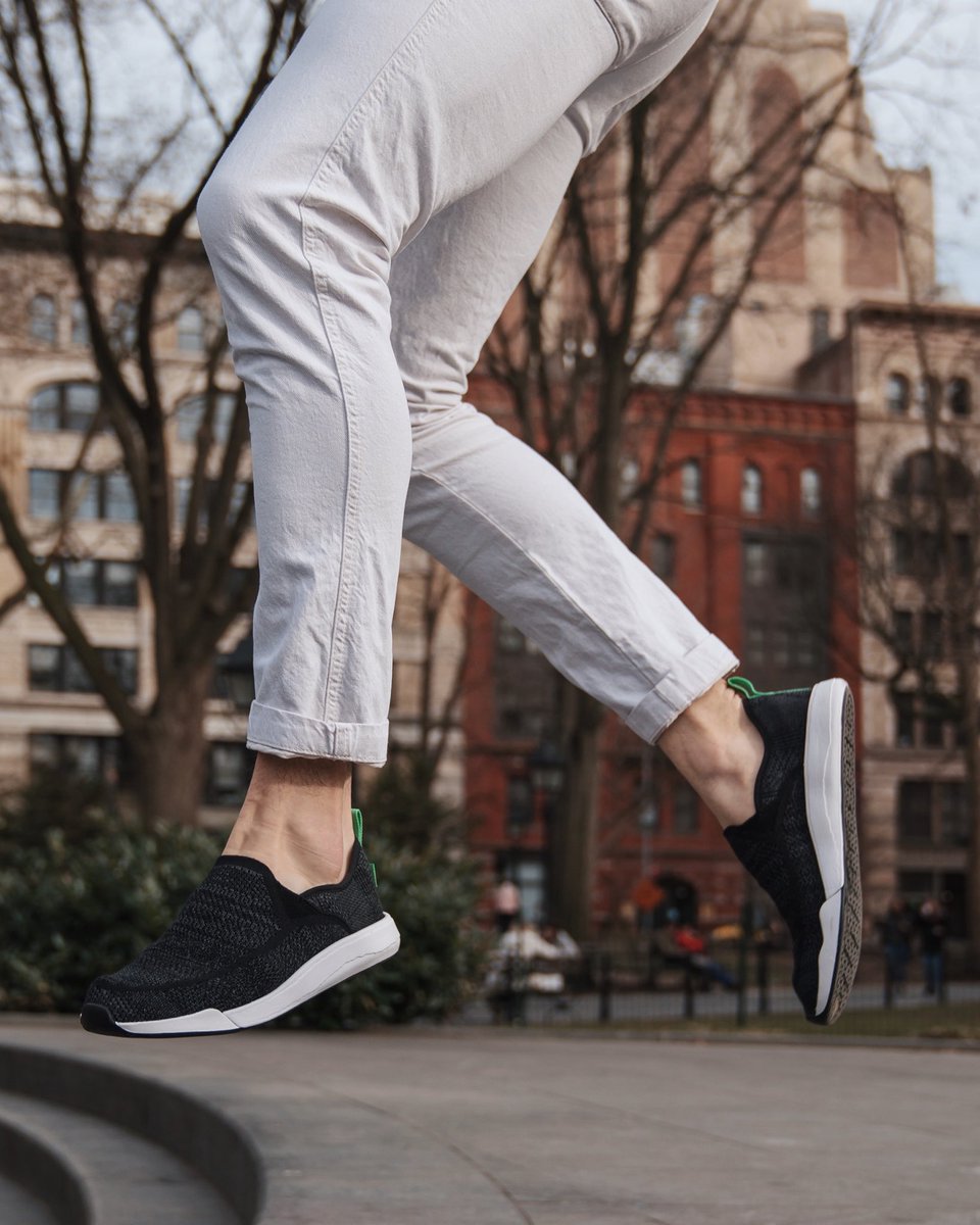 OneDapperStreet's tweet photo. Basically barefoot in my new @sanuk Chiba Quest Knit 🌟 check out today’s blogpost for the full series! #1dapperst #SmilePassItOn #ad https://t.co/YxuhhzVRyg https://t.co/aTYIPmzCi3