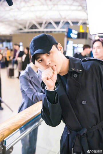 DZ2zP7uU0AAXYpF.jpg:large