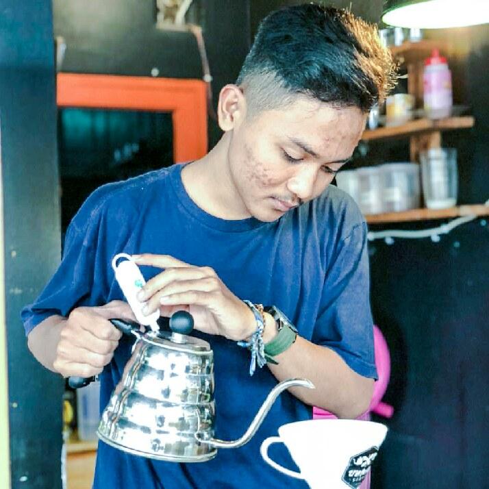 ayo pergi bersamaku on #BIGOLIVE bigo.tv/sid/2128135615…