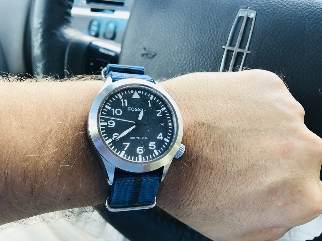 BunCoinX's tweet photo. @Fossil #Fleiger #Flier #Flighty @GentryWatch on #Blue @wristcandywc https://t.co/eOmoxtyFx7