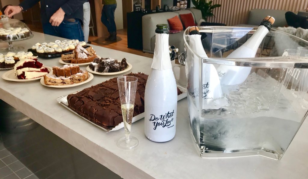 Rociobecool's tweet photo. @RocioFansEve Inauguración de la nueva sede de #wework #weworkmadrid #weworkspain en Castellana 77. Brindando con nuestro #cava #cavalovers #cavamass #personalizado con la #etiqueta #DoWhatYouLove #Gastronomia #vinos #sparkling #wine #winelover. Gracias por la confianza! https://t.co/45Qc4xV4av