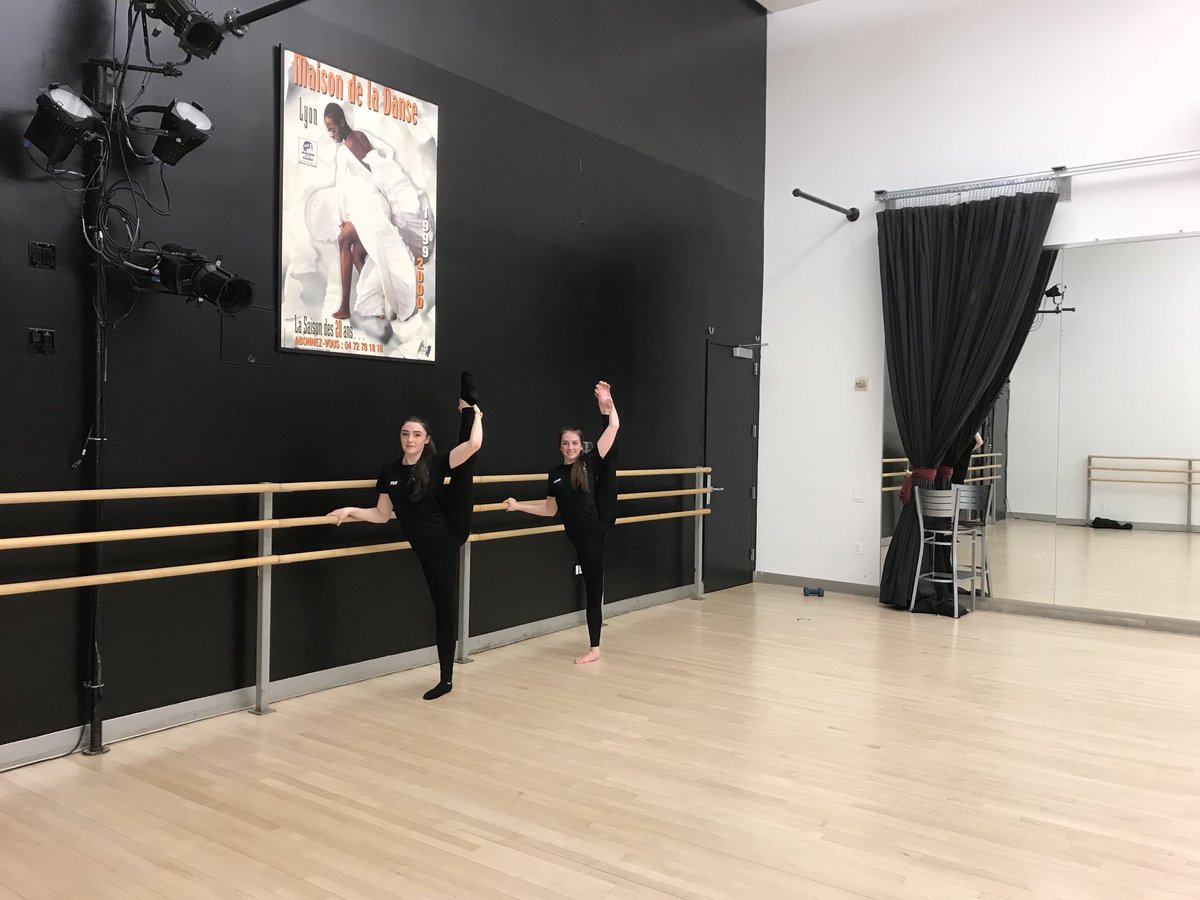 MrsThomasBeacon's tweet photo. Thank you Alvin Ailey Dance Studios got an amazing session today. Dancing in New York #whatdreamsaremadeof @ https://t.co/RBPQ4ceX1d