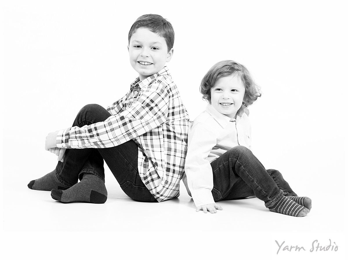YarmStudio's tweet photo. High key studio portraits, capturing timeless memories of the people in your world. #familyportraits #capturelife #studiophotography #yarmstudio #family #goodtimes https://t.co/jAUNEiNWga