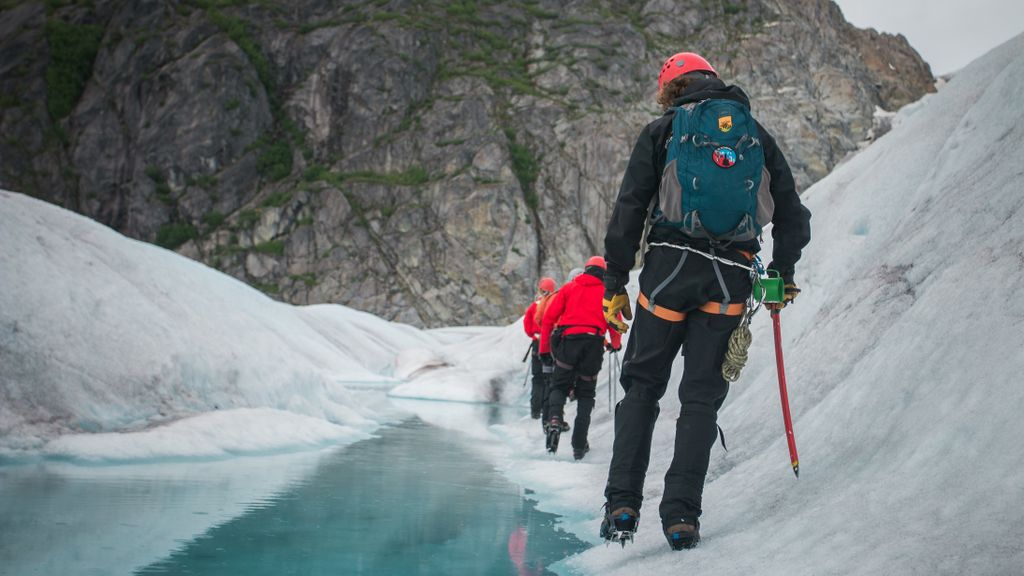 yipandbeep's tweet photo. Alpine Adventures are better with companions, and are always #PoweredPositive

#PoweredbyPositive #PositivePowerBank #PowerBank #YB #YipAndBeep #Positive #Hiking #Alpine #Climbing #WinterSports #WinterAdventures #LetsGo #TakeMeThere #ExtremeSports #Extreme https://t.co/ccqbffM1aX