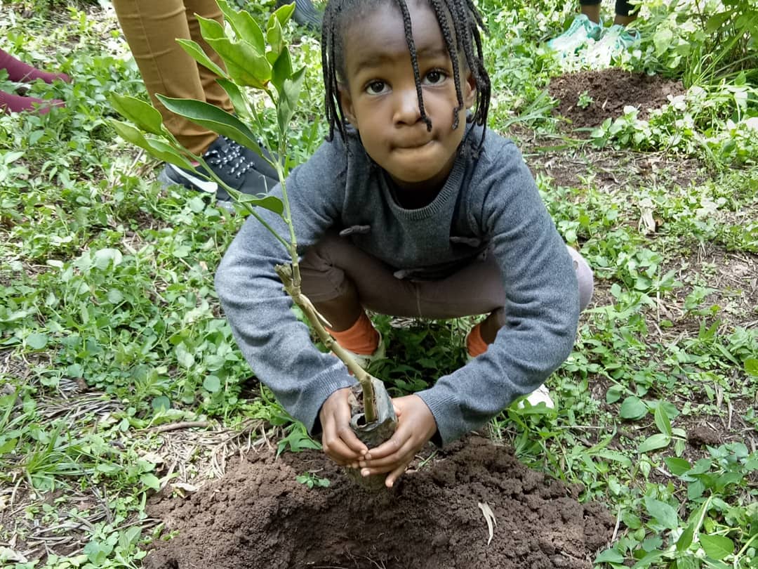 Teens4Wildlife_'s tweet photo. This Easter, we planted 150 indigenous trees to save our earth and #KeepKenyaBreathing as well as learn about the importance of trees
@AWFPresident 
@richardndiga 
@WWF_Kenya 
@paulakahumbu 
@wildlifedirect 
@kwskenya 
@kumah_fred https://t.co/wwm5jLKGI7