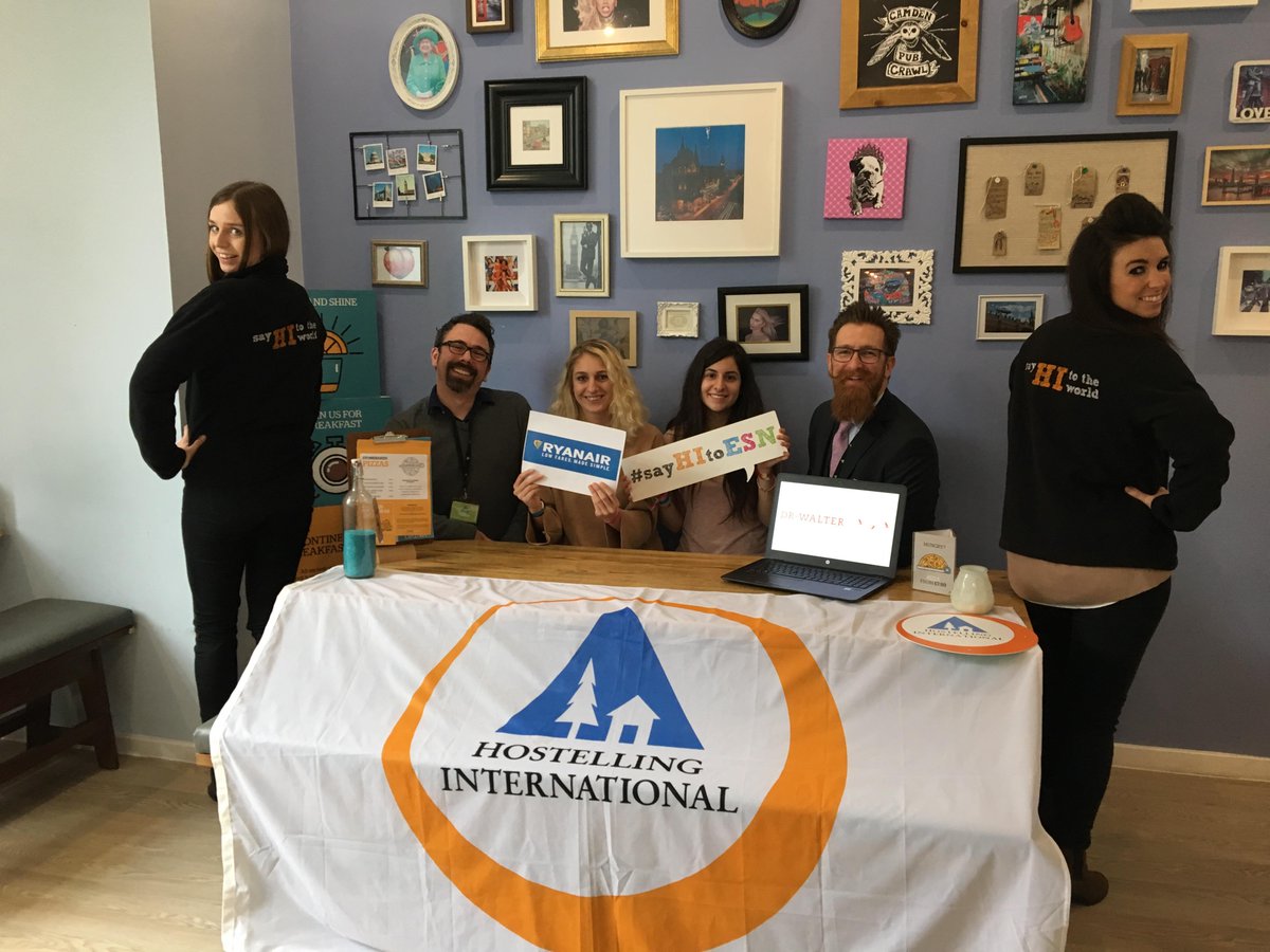 It was a bit chilly in #London today, but @Hostelling @DrWalterGmbH and @Ryanair welcomed our winners of #MobilityIsMyLifestyle so warmly at St. Pancras Hostel😊Thank you, Isabelle and Gabriela were so happy to meet you! #THISisESN #SayHItoESN