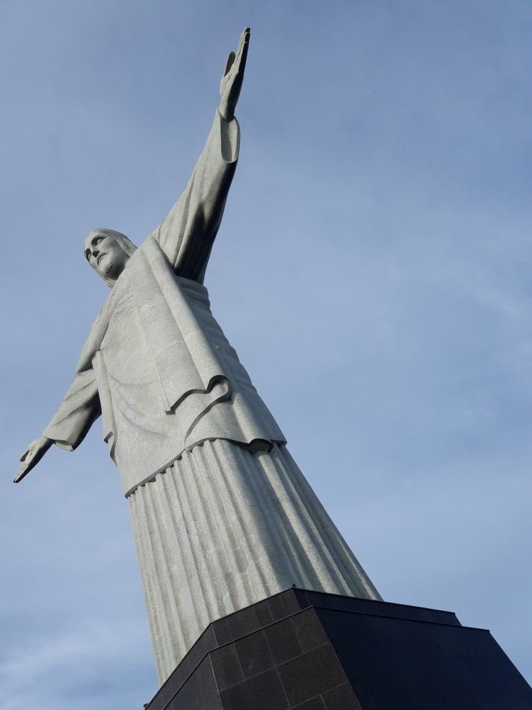 cristoredentor's tweet photo. 🌤 No Santuário hoje: 30ºC | ensolarado a maior parte do tempo| visibilidade boa | sem eventos marcados para hoje. Que a paz de Deus esteja convosco! 🕊♥️ #RiodeJaneiro #CristoRedentor #CLIMATEMPONEWS #Turismo #Santuario #informacao https://t.co/pc2xa1zW2D