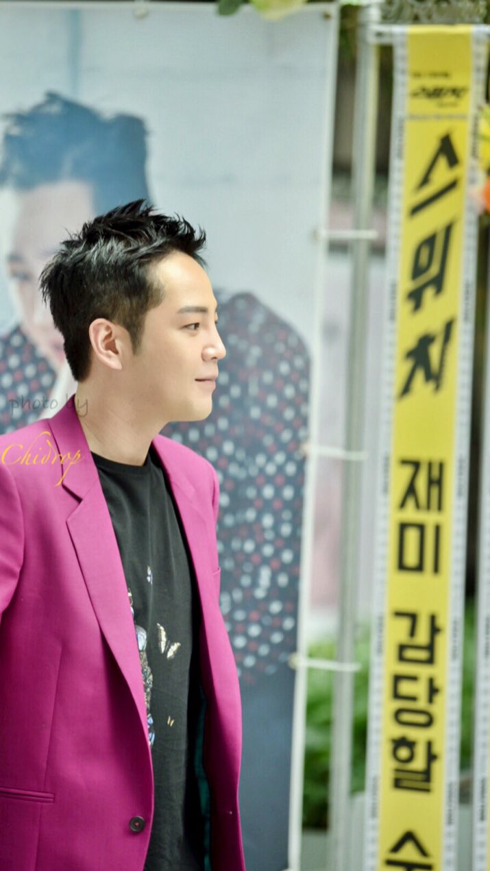 DZ3BAcqVoAA9TMh.jpg:large