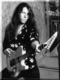  Happy Birthday to Criss Oliva! May he always in peace! 