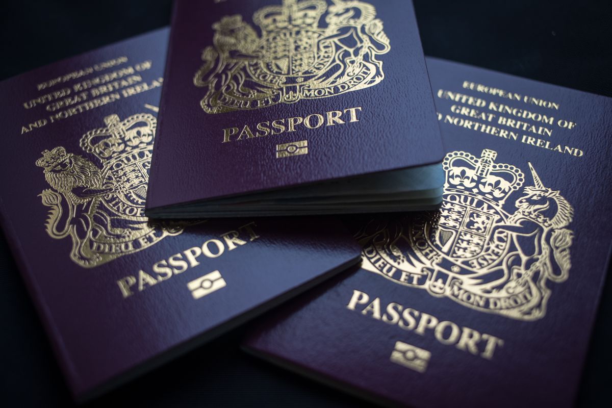 business's tweet photo. A final decision is delayed on whether to make Britain's new blue passports in France after Brexit https://t.co/1aqR0f2GvD https://t.co/SljZxtB1wa
