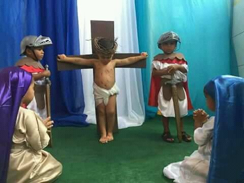 MELCKY16's tweet photo. SELAMAT MERAYAKAN HARI PASKAH 2018 https://t.co/17xb0l8ARa