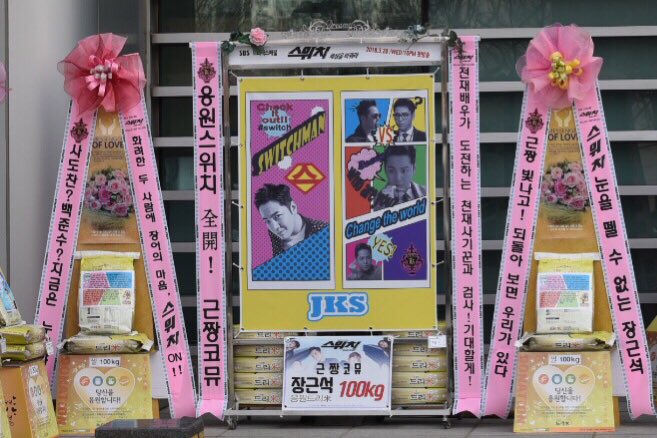 DZ3FjjGU8AAxBNB.jpg:large