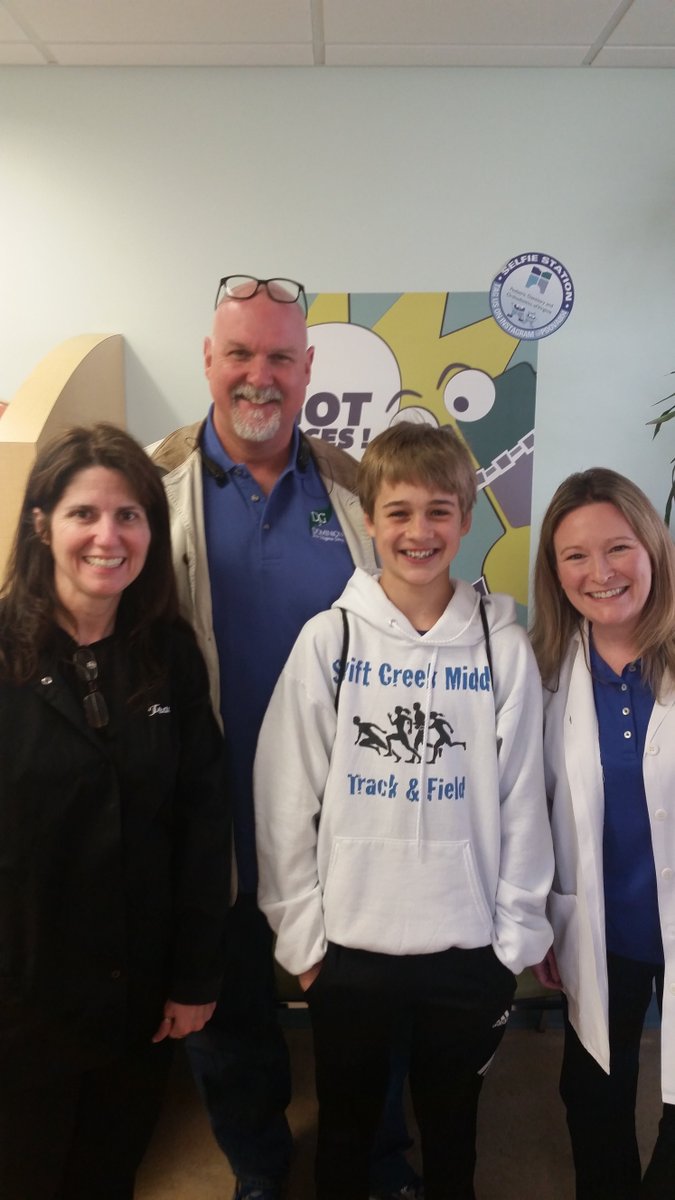 pdova804's tweet image. Congratulations Ethan! We are so excited about your new braces!! Tracys Sill, Mr. F, Ethan and Dr. Bridges on banding day!!!!
#newbraces #waytogo #pdova