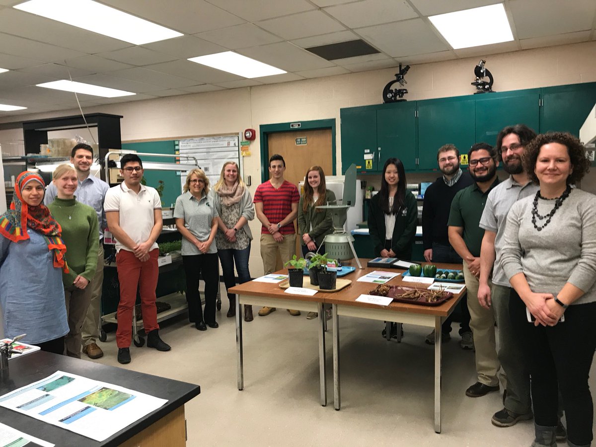 CANRatMSU's tweet photo. Students in the Hausbeck Lab prepare for @SecretarySonny’s visit! #BackToOurRoots https://t.co/UNven2DpRY