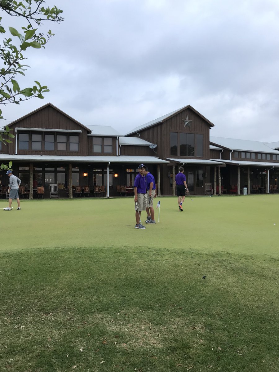 MFMustangGolf's tweet photo. Warming up for District Day #2 #sa #gcot #gostangs https://t.co/wDFtBf3WW4
