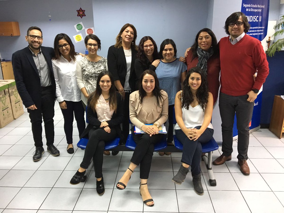 Senadis_RM's tweet photo. Esta mañana la SEREMI de Desarrollo Social, @caterodrigueza compartió con el quipo de la DRM @senadis_gob @Dsocial_RM https://t.co/YCbu5R26hv
