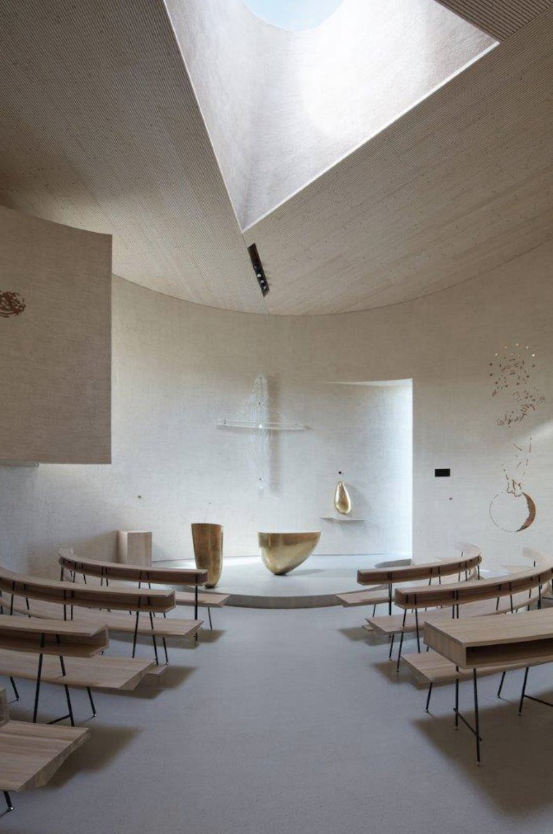 Nova_Building's tweet photo. I nostri pannelli #novatop #acoustic decorano e rendono funzionale una chiesa in Repubblica Ceca. https://t.co/hXABEdgkHL
