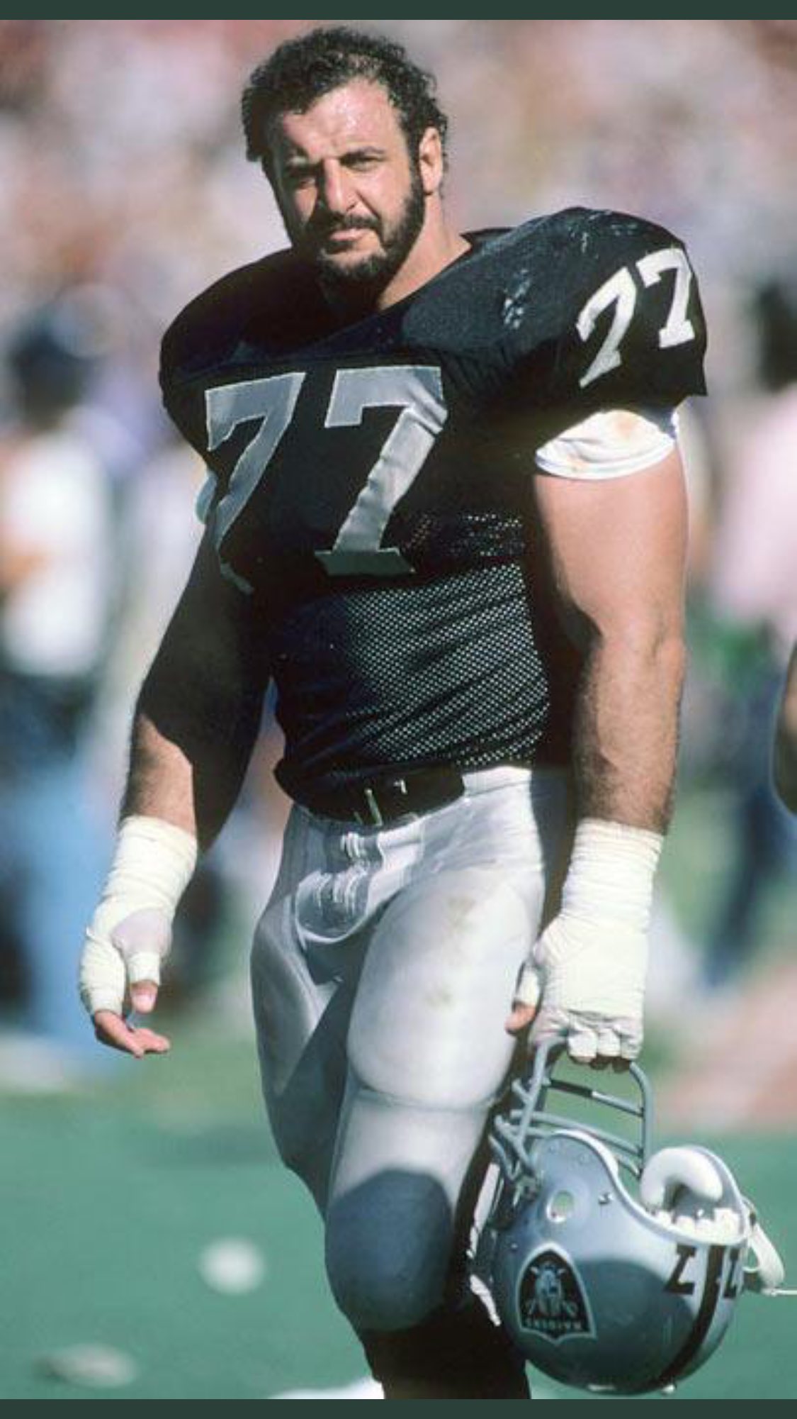 A Happy birthday to DE Lyle Alzado, (April 3,1949 - May 14,1992) 