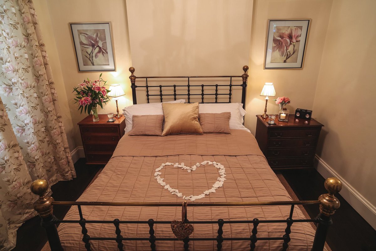 TheHolidayCots's tweet photo. The Lodge at Anns Hill has late availability from the 13th of April. This property can sleep up to 4 guests, and even has its own hot tub!
https://t.co/A9n4zMvGpk
#LateAvailability #Bridekirk #Cockermouth #Cumbria #LakeDistrict #SelfCatering https://t.co/X577WtlWPO