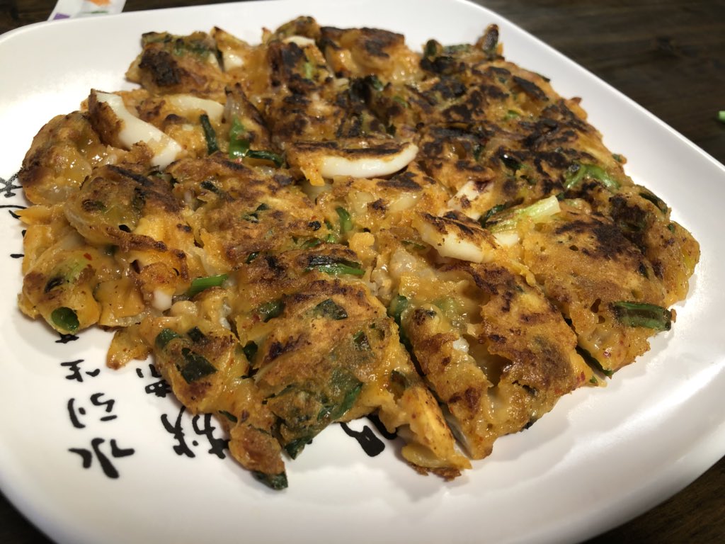 p0417q's tweet photo. 私がお手伝いしてるお店で
尼崎にある韓国料理屋さん
めっちゃ美味しいしオススメやから
行ってください！！！
塩元帥の近くで駐車場もあります。
#イサン #チーズダッカルビ #尼崎 
#武庫之荘 #伊丹 #韓国料理 https://t.co/6M3MM5cmhJ