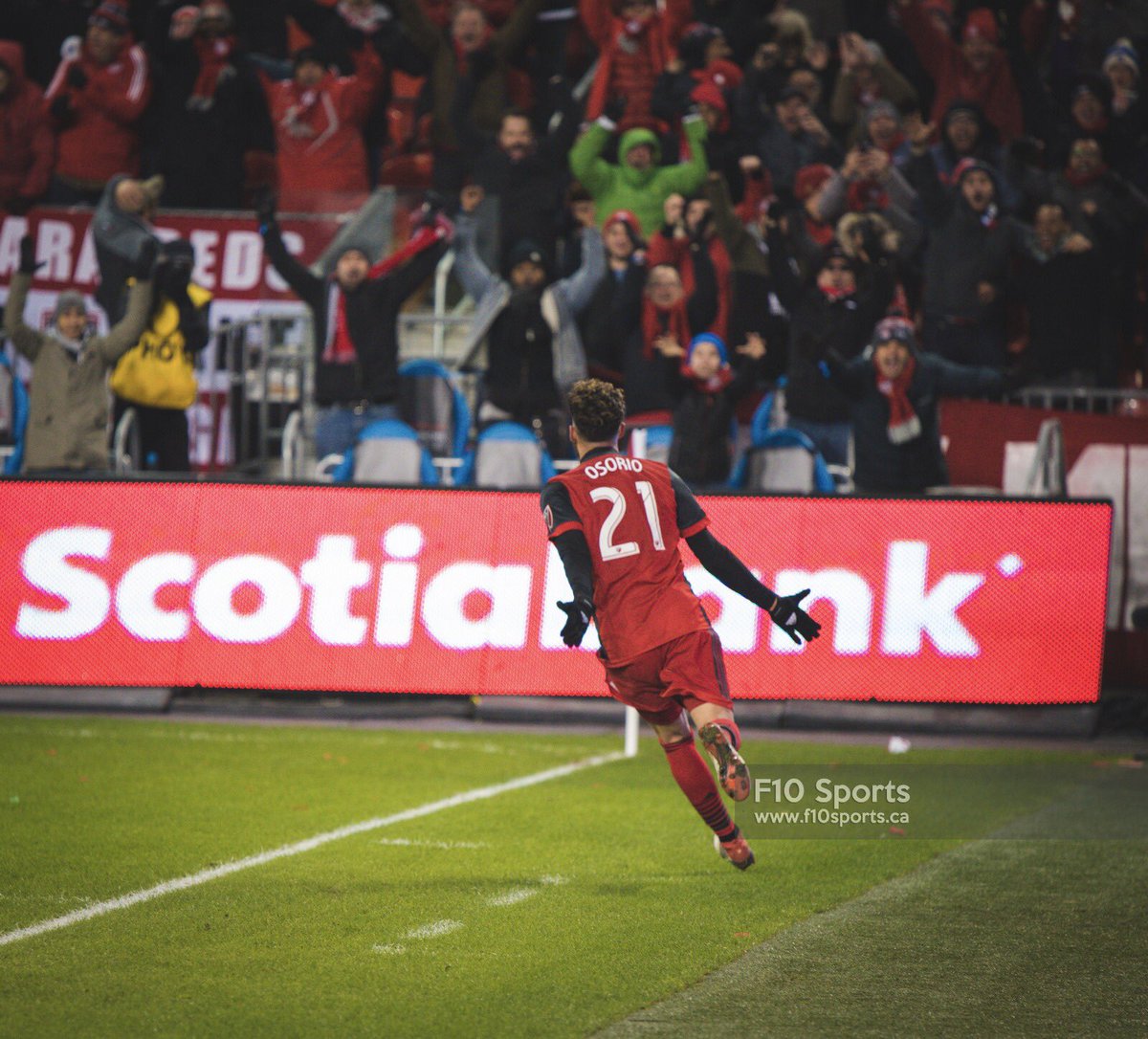 f10sports's tweet photo. Back at it tonight, itβs Champions League game day!
#F10SportsPhotography #F10Sports #TorontoFC #CONCACAF #TORvTIG #ChampionsLeague #SportsPhotography #Toronto #TorontoFCSupporters #6ix #ProstAmerika #TheBeautifulGame #BMOField #Osorio #Oso #JonathanOsorio #SCCL #SCCL2018 #TFC https://t.co/A3NSNXFaPG
