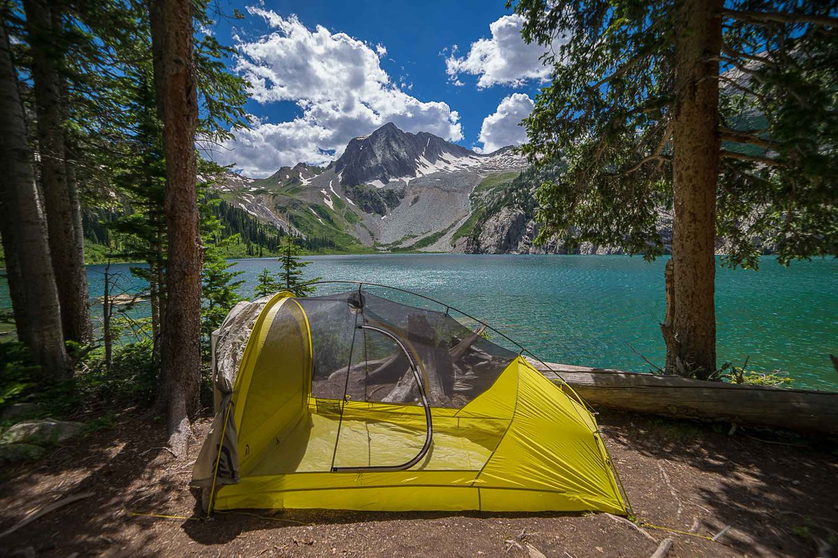 How your Aspen? Check out this beauty and get your booty to this famous mountain town in Colorado. Photo by @Nate_Loobz