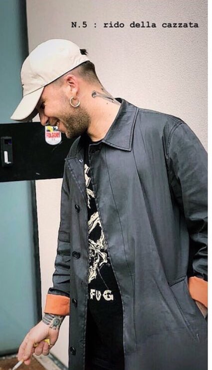 Mariagraz98's tweet photo. La faccia di @MattiaBriga appena vedrà la cazzata di biondo 😂 #Amici17 #IoStoConBriga https://t.co/NUYRBZK6uj