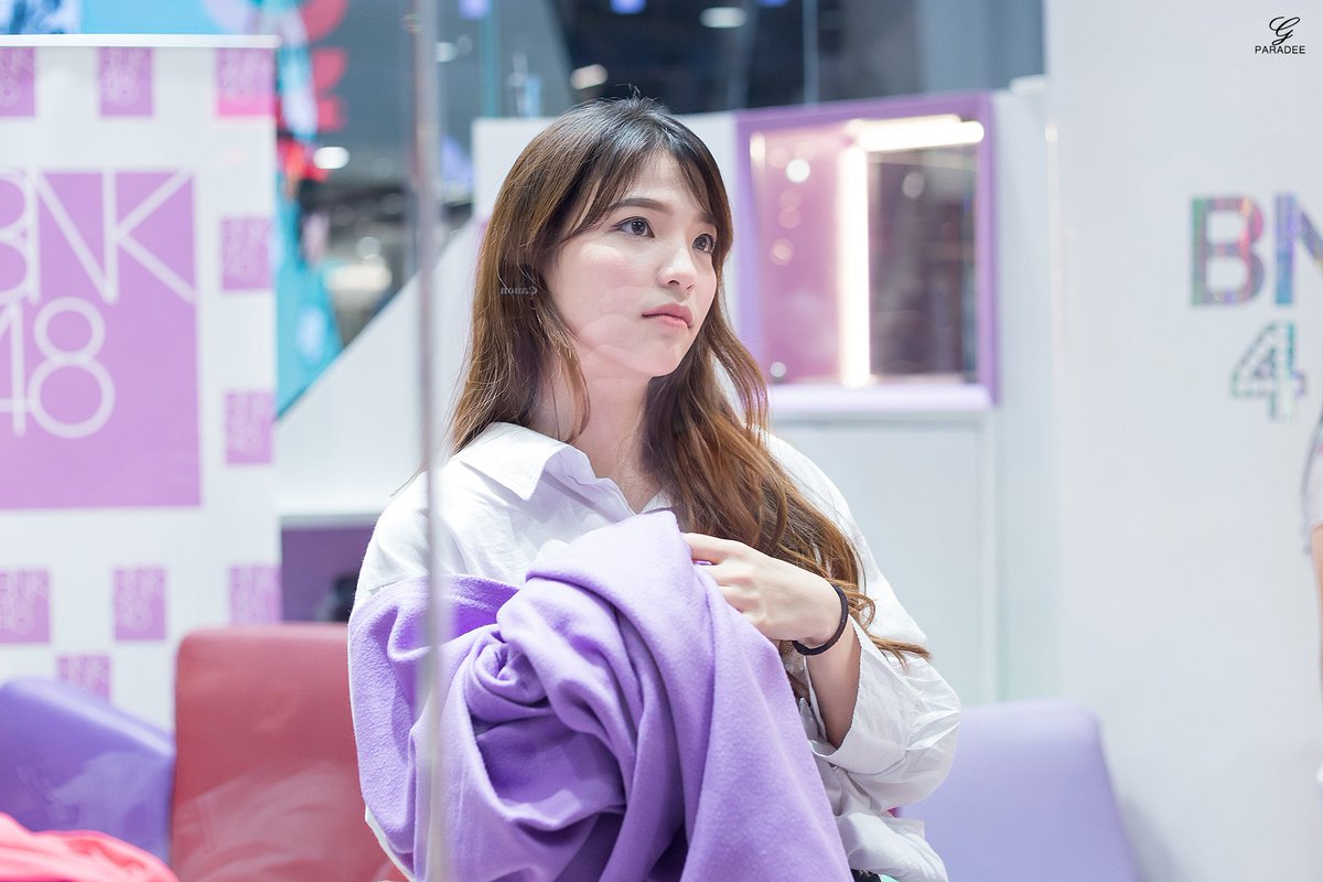 Paradee48's tweet photo. อุ๋งๆ~💖

ติดตามผลงานได้ที่👉https://t.co/39t9EHLjNB     

#BNK48 #OrnBNK48 https://t.co/rxa2xf102U