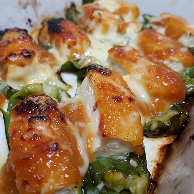 JasnTru's tweet photo. Roasted piiman, or Japanese bell peppers, with yakidofu, dengaku miso, and cheese, the biggest hit among the 4 adults in the room tonight. Kids liked the tofu dengaku bit but complained about the piiman. #tofudengaku #piiman #roastedpeppers #่ฑ่
็ฐๆฅฝโฆ https://t.co/aZvB1MbxOQ https://t.co/nQTmYhxM98